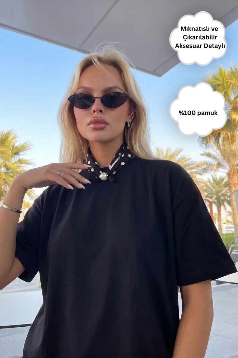 Women Oversize Noir Dot T-Shirt