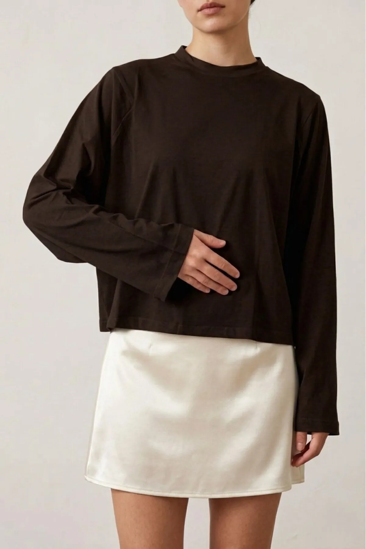 بلوزة نسائي أساسي — Brown