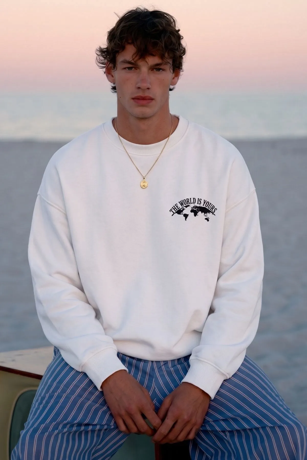 Men Oversize World Print Sweatshirt — White