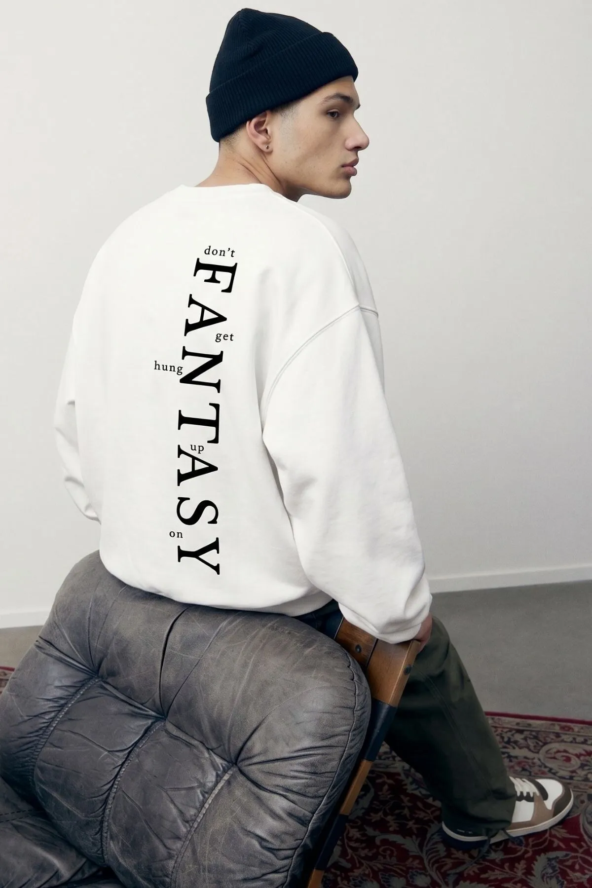 Men Oversize Fantasy Print Sweatshirt — White