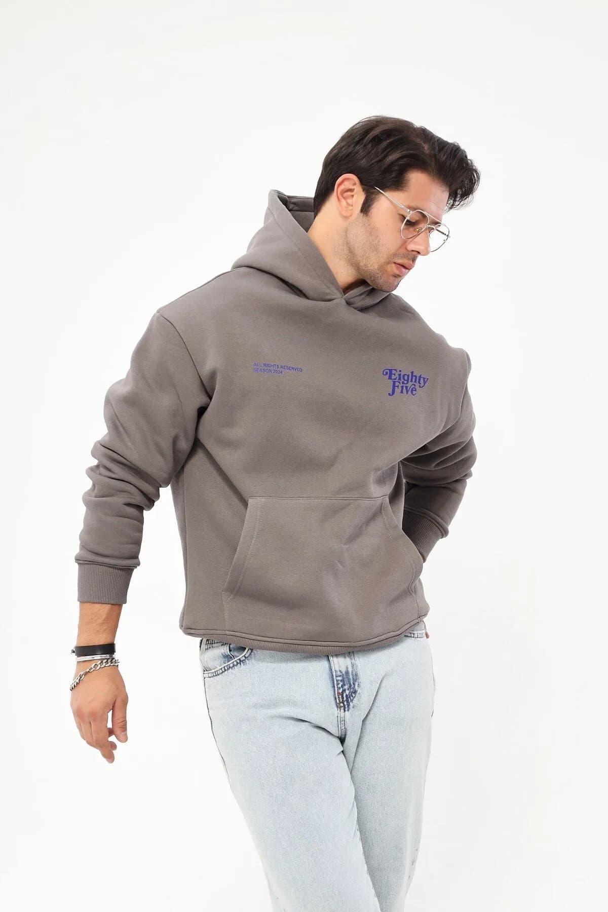 Unisex Oversize Eighty Print Sweatshirt — Smoke Gray