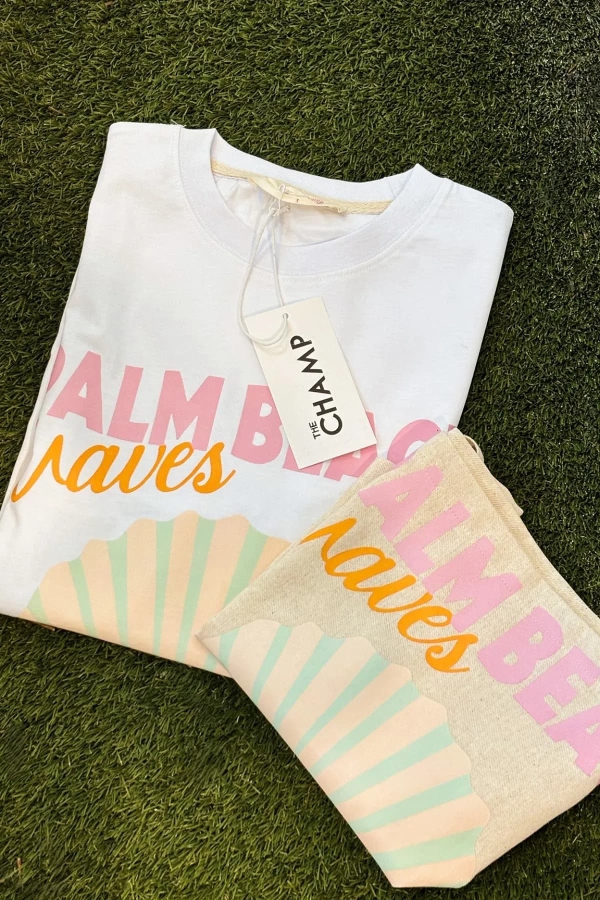Women Oversize Palm Beach Waves T-Shirt — White