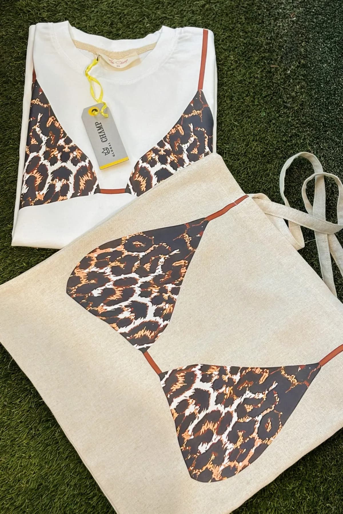 Women Oversize Leopard Patterned T-Shirt — Brown