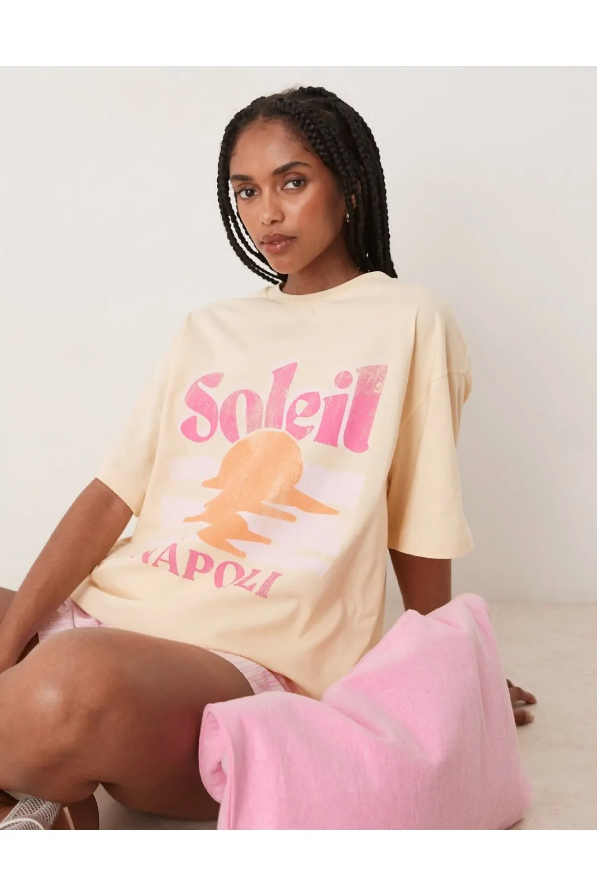 Women Oversize Soleil Text Print T-Shirt — Light Yellow