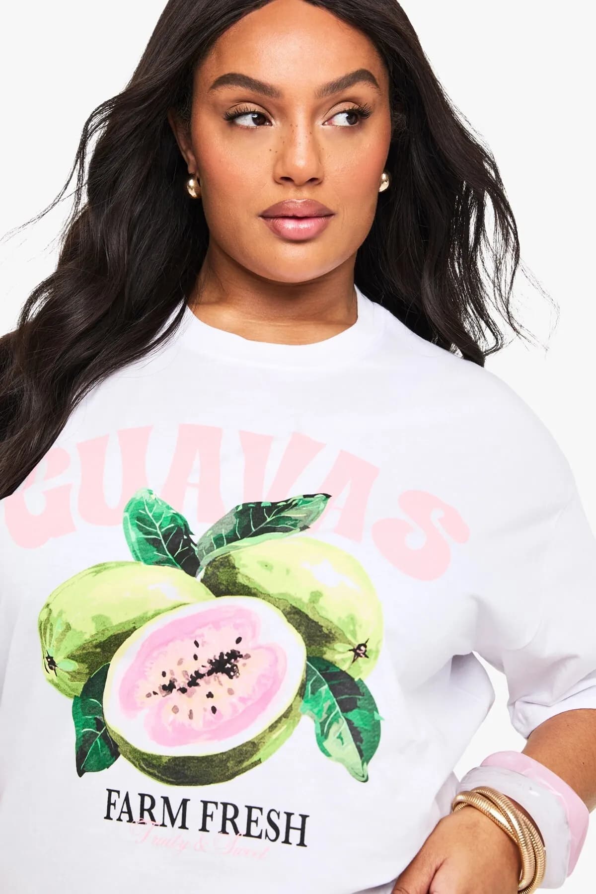 تي شيرت نسائي أوفرسايز بطبعة Guava فاكهة — White