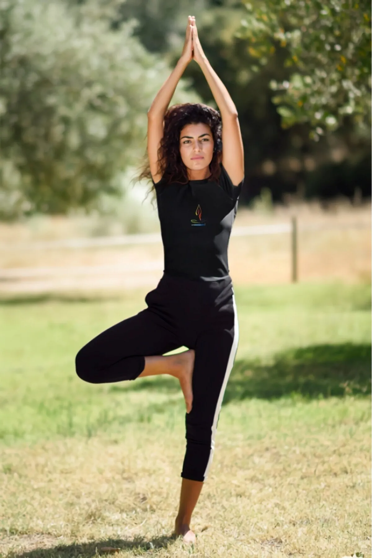 تي شيرت نسائي أوفرسايز بطبعة Brush Yoga — Black